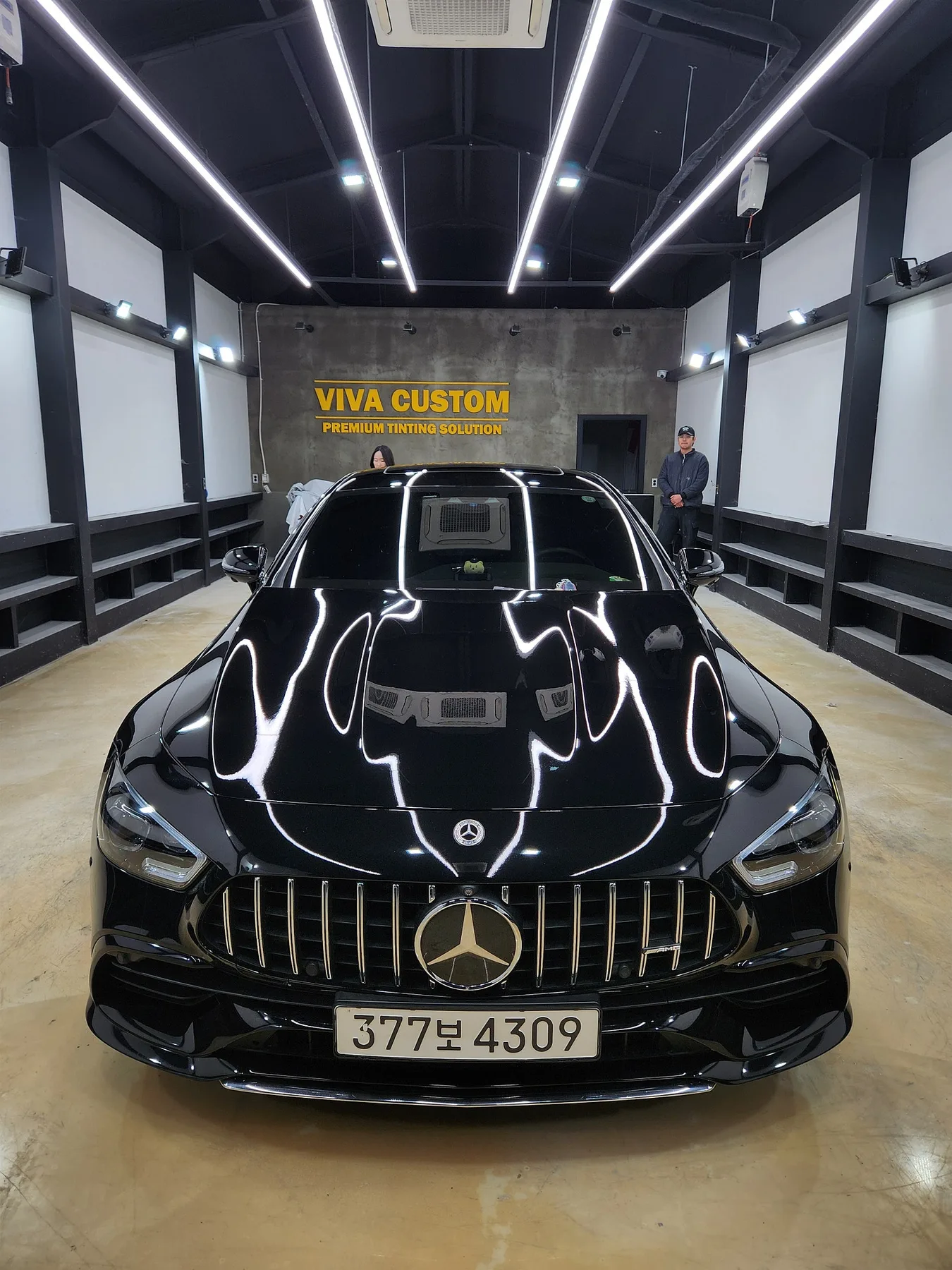 벤츠 AMG GT43 2023 블랙 사진 4