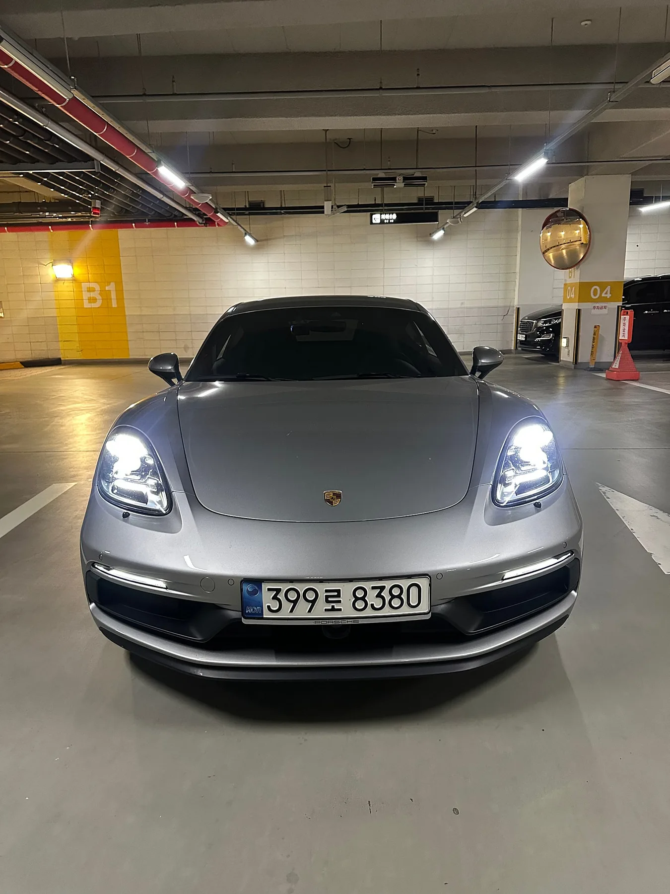 포르쉐 카이맨 4.0 GTS 2021 실버 사진 1