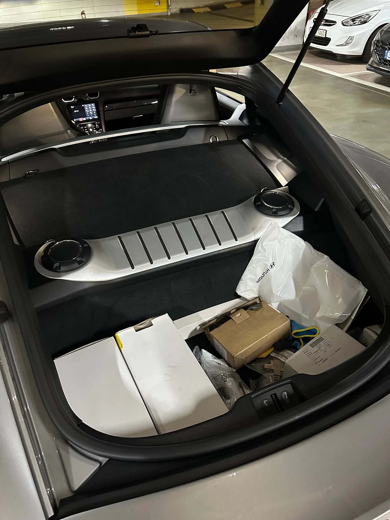 포르쉐 카이맨 4.0 GTS 2021 실버 사진 8