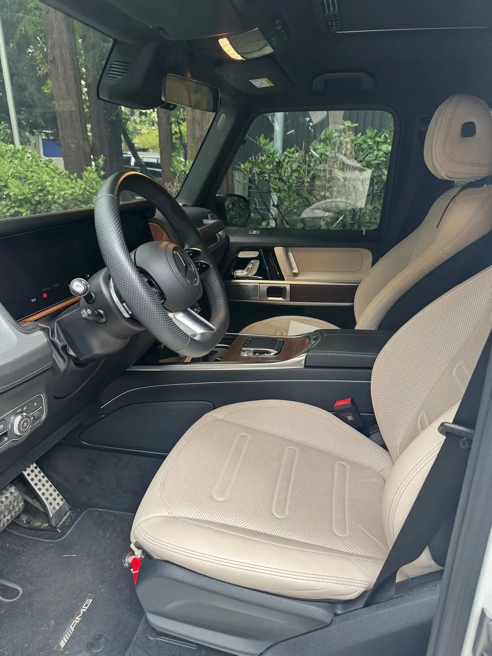 벤츠 지바겐 G450D 2025 흰색 사진 3