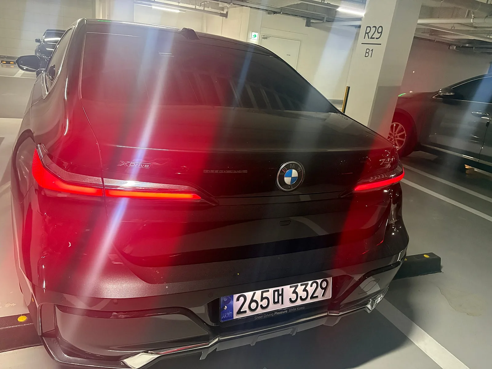 BMW 740i xDrive MSP 2024 블랙 사진 2