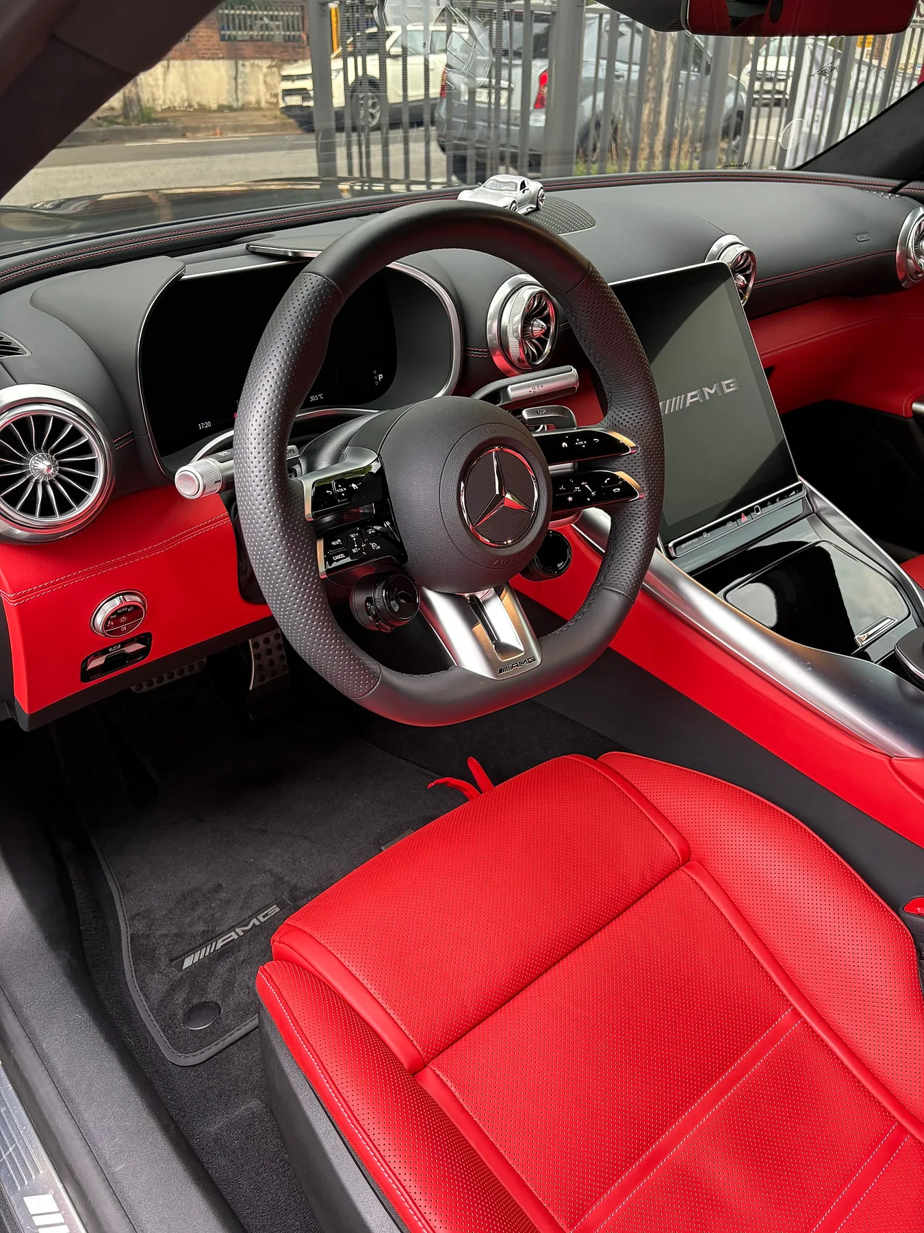 벤츠 메르세데스-AMG The New GT 55 4MATIC+ (2세대) 2025 건메탈 사진 6