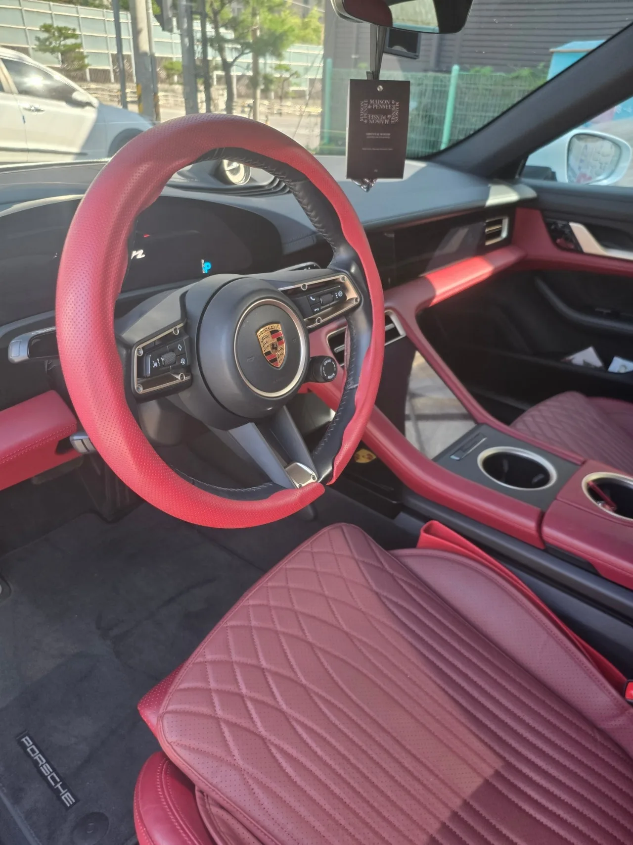 포르쉐 타이칸 4S 2021 화이트 사진 7