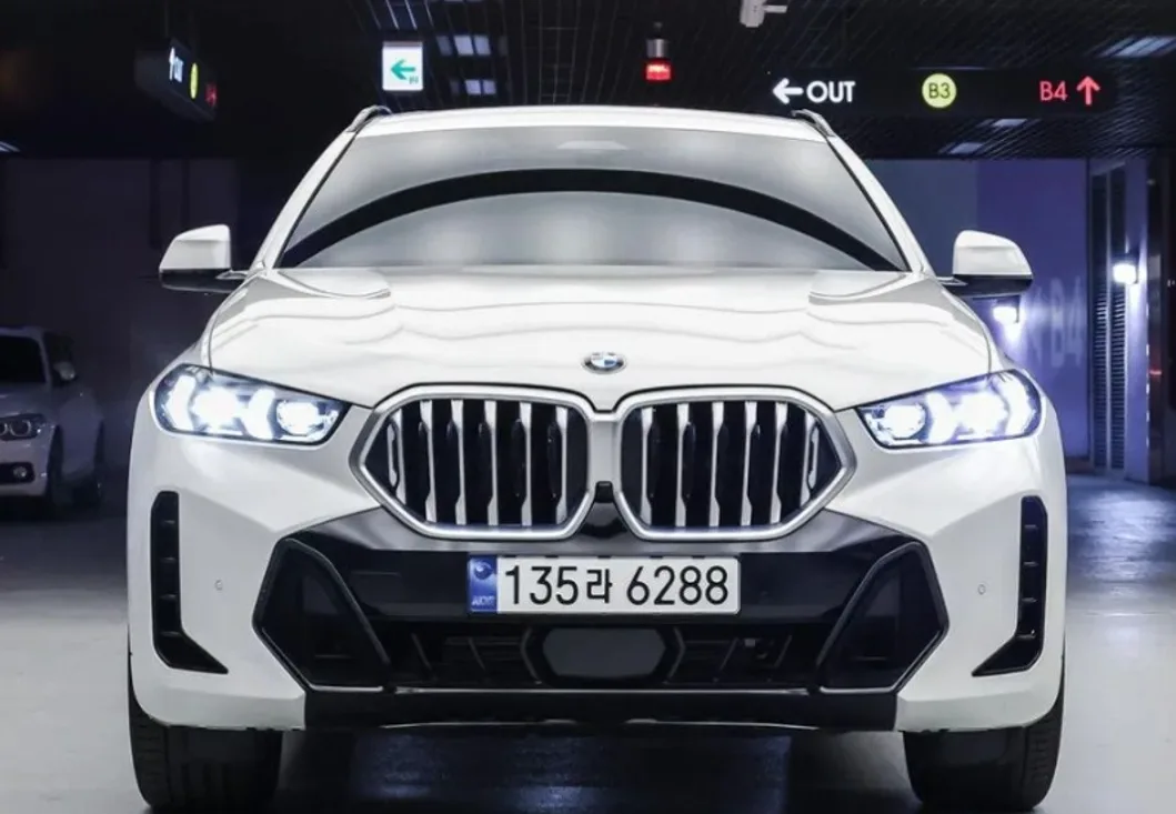 BMW X6 M40i xDrive 2024 흰색 사진 1
