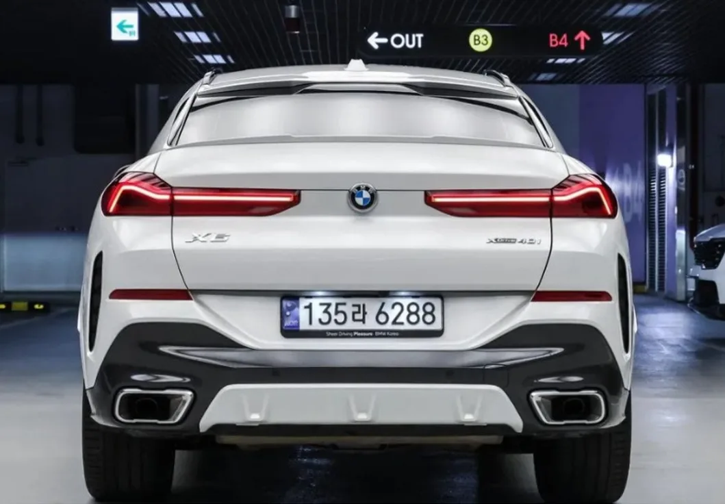 BMW X6 M40i xDrive 2024 흰색 사진 2