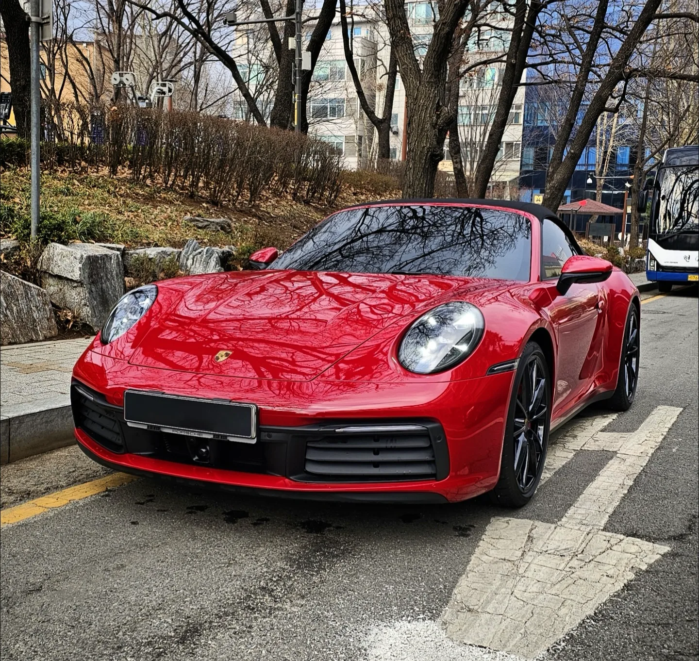 포르쉐 911 카레라 S 카브리올레 2021 카민레드 사진 2