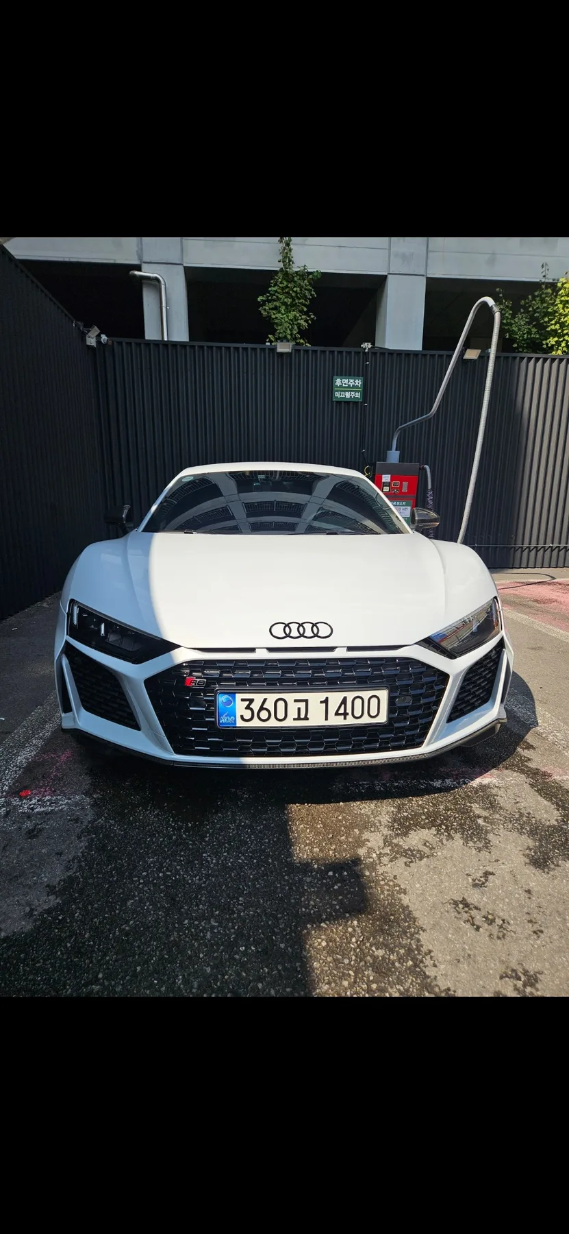 아우디 R8 V10 퍼포먼스 2021 화이트 사진 1