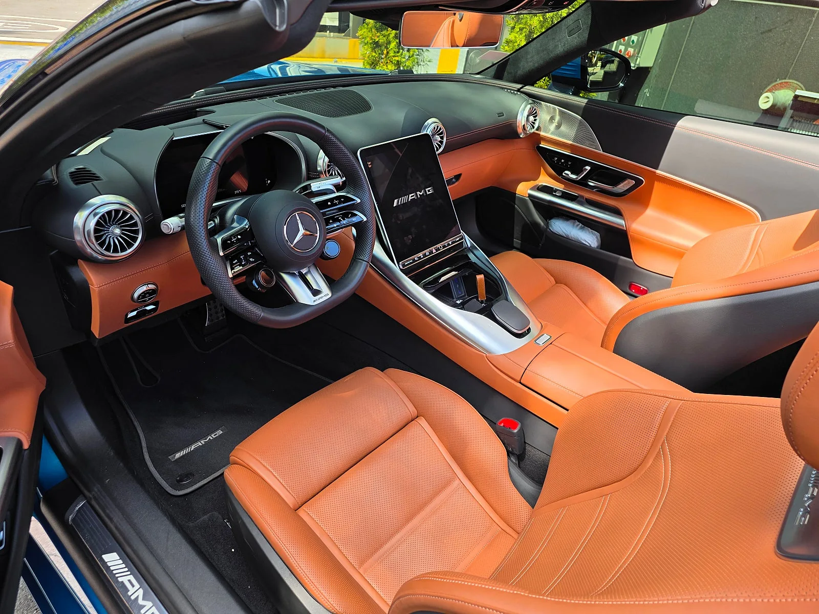 벤츠 SL 63 AMG 2023 하이퍼블루 사진 8