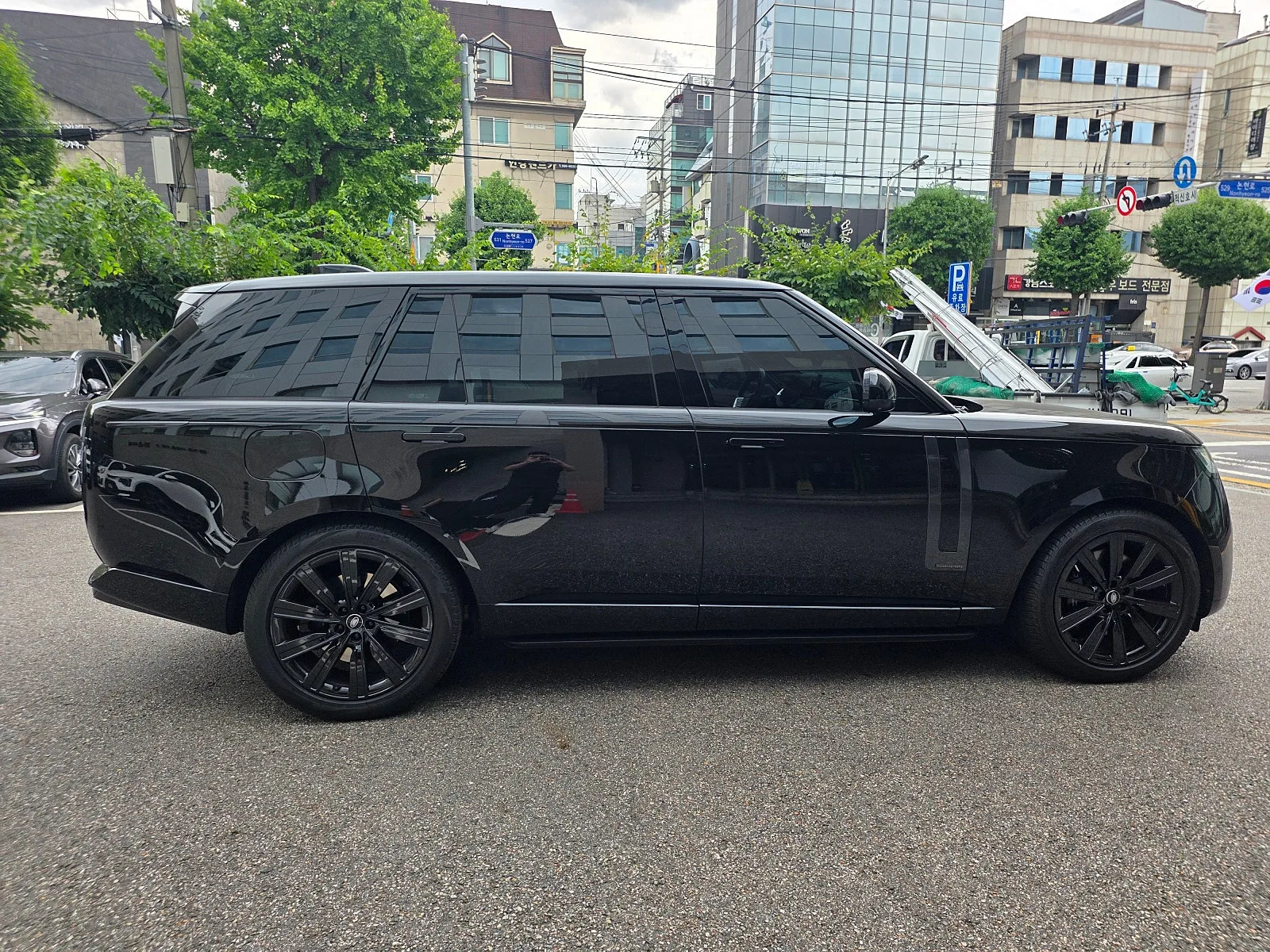 랜드로버 레인지로버 P530 AB LWB 2024 블랙 사진 7