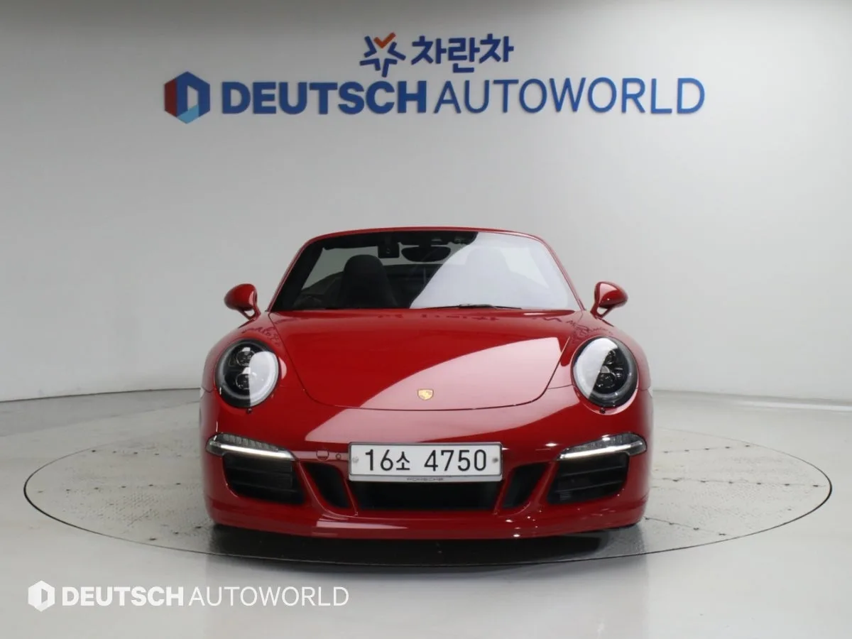 포르쉐 911 카레라4 GTS 카브리올레 2015 카민 레드 사진 4