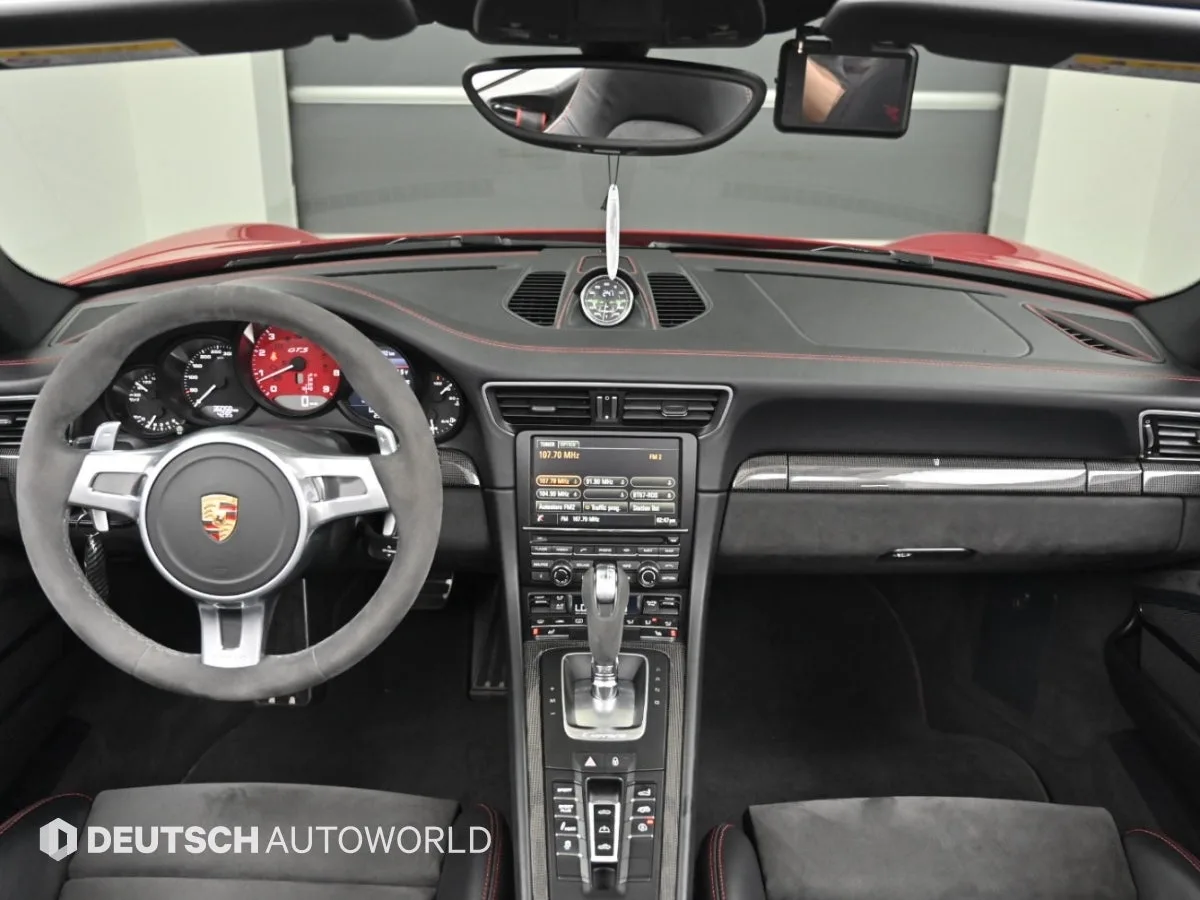 포르쉐 911 카레라4 GTS 카브리올레 2015 카민 레드 사진 8