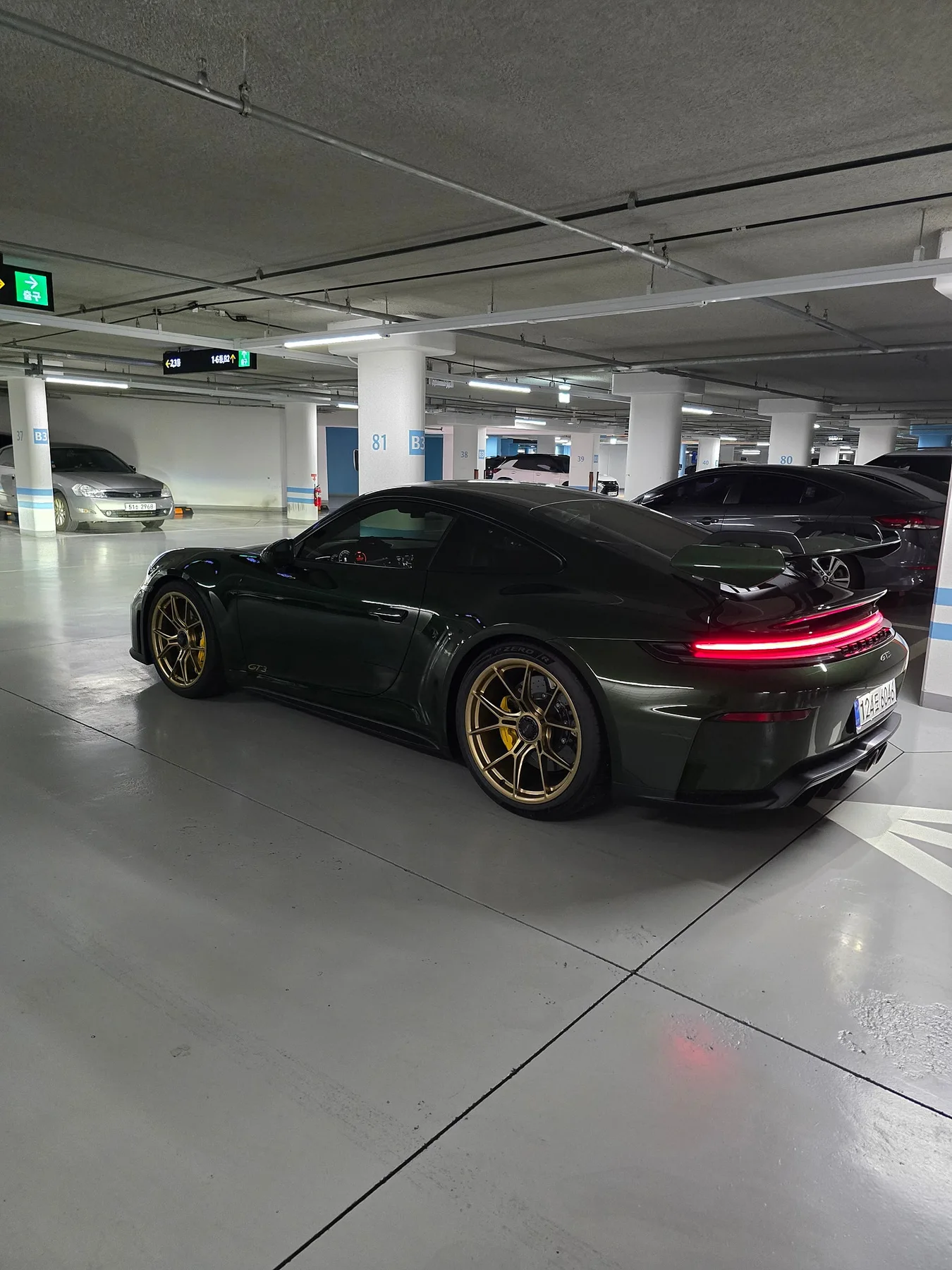 포르쉐 992.2 GT3 2025 블랙 사진 5