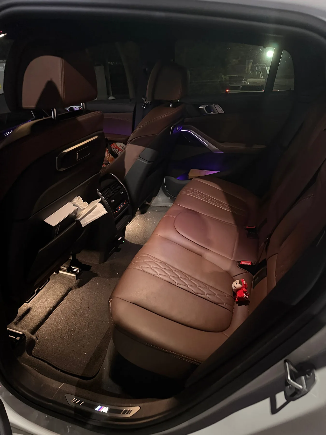 BMW X6 40i MSP 2023 화이트 사진 6