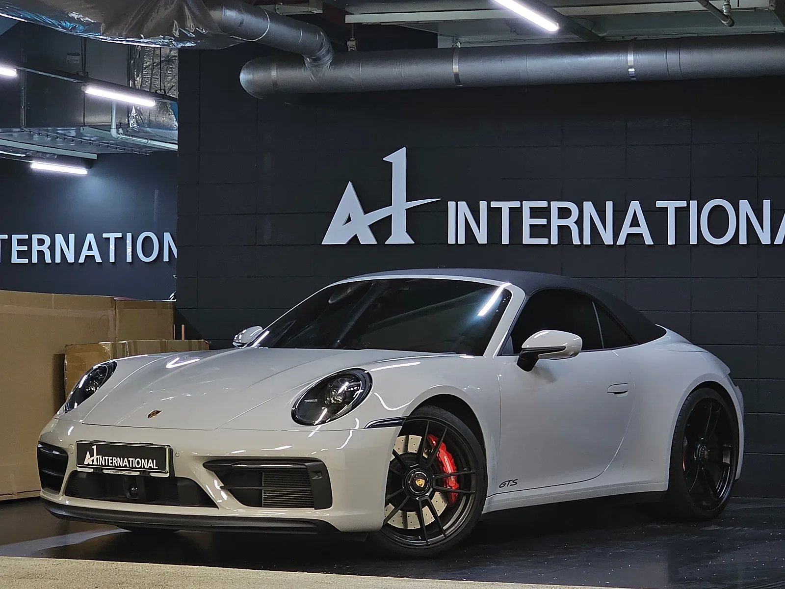 포르쉐 911 카레라 4 GTS 카브리올레 2024 크레용 사진 2