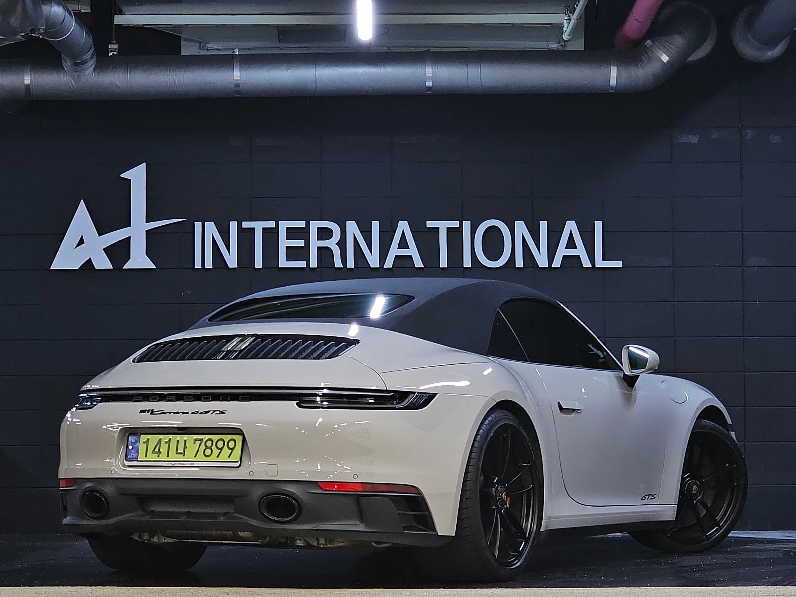 포르쉐 911 카레라 4 GTS 카브리올레 2024 크레용 사진 4