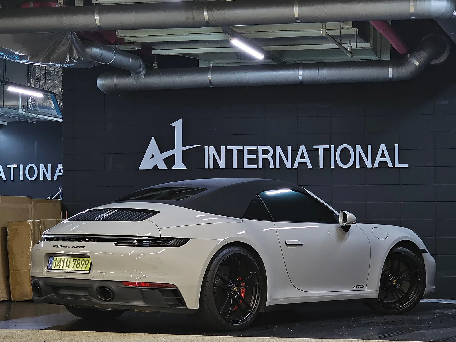 포르쉐 911 카레라 4 GTS 카브리올레 2024 크레용 사진 5