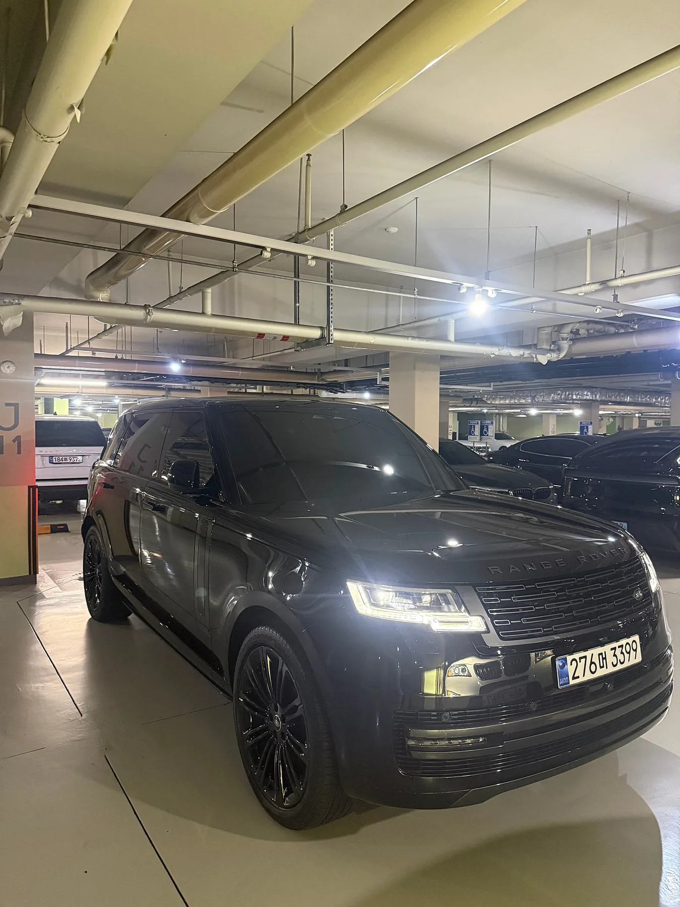 랜드로버 레인지로버 350D LWB 2025 블랙 사진 2