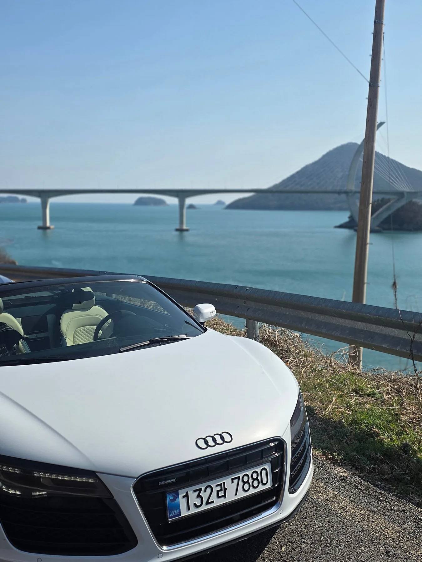아우디 R8 스파이더 2013 화이트 사진 2