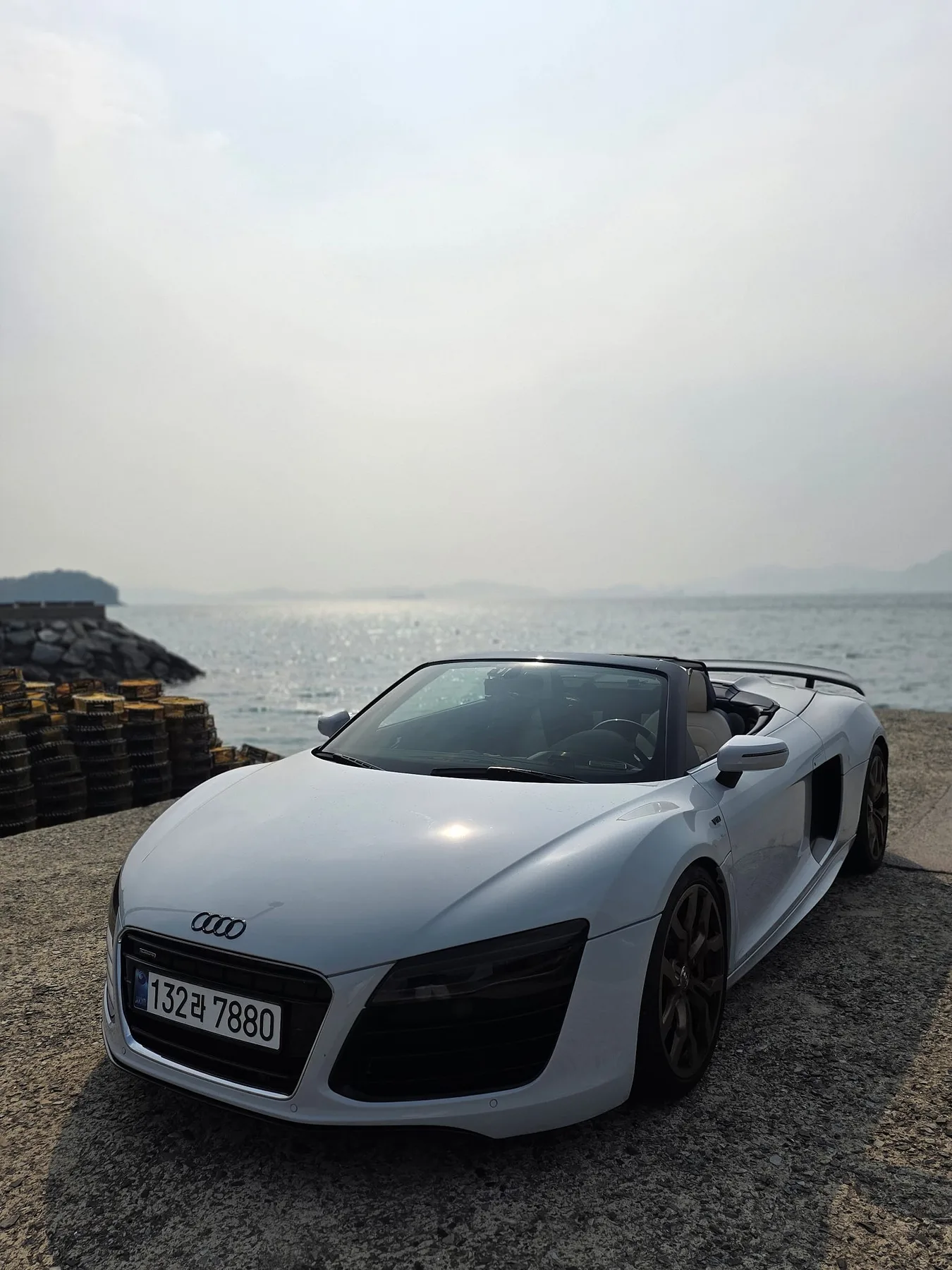 아우디 R8 스파이더 2013 화이트 사진 5