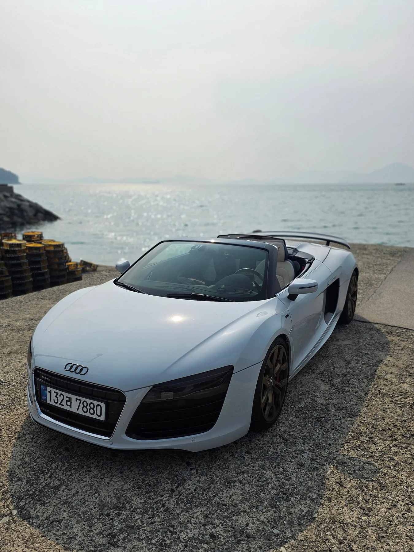 아우디 R8 스파이더 2013 화이트 사진 6