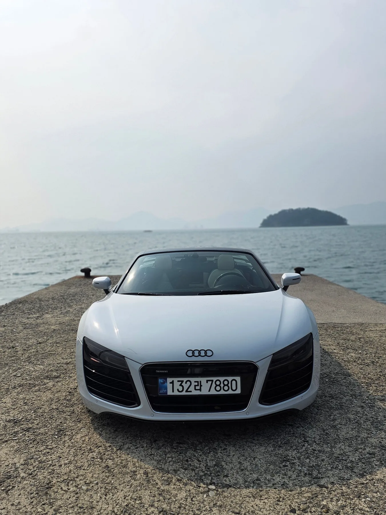 아우디 R8 스파이더 2013 화이트 사진 7