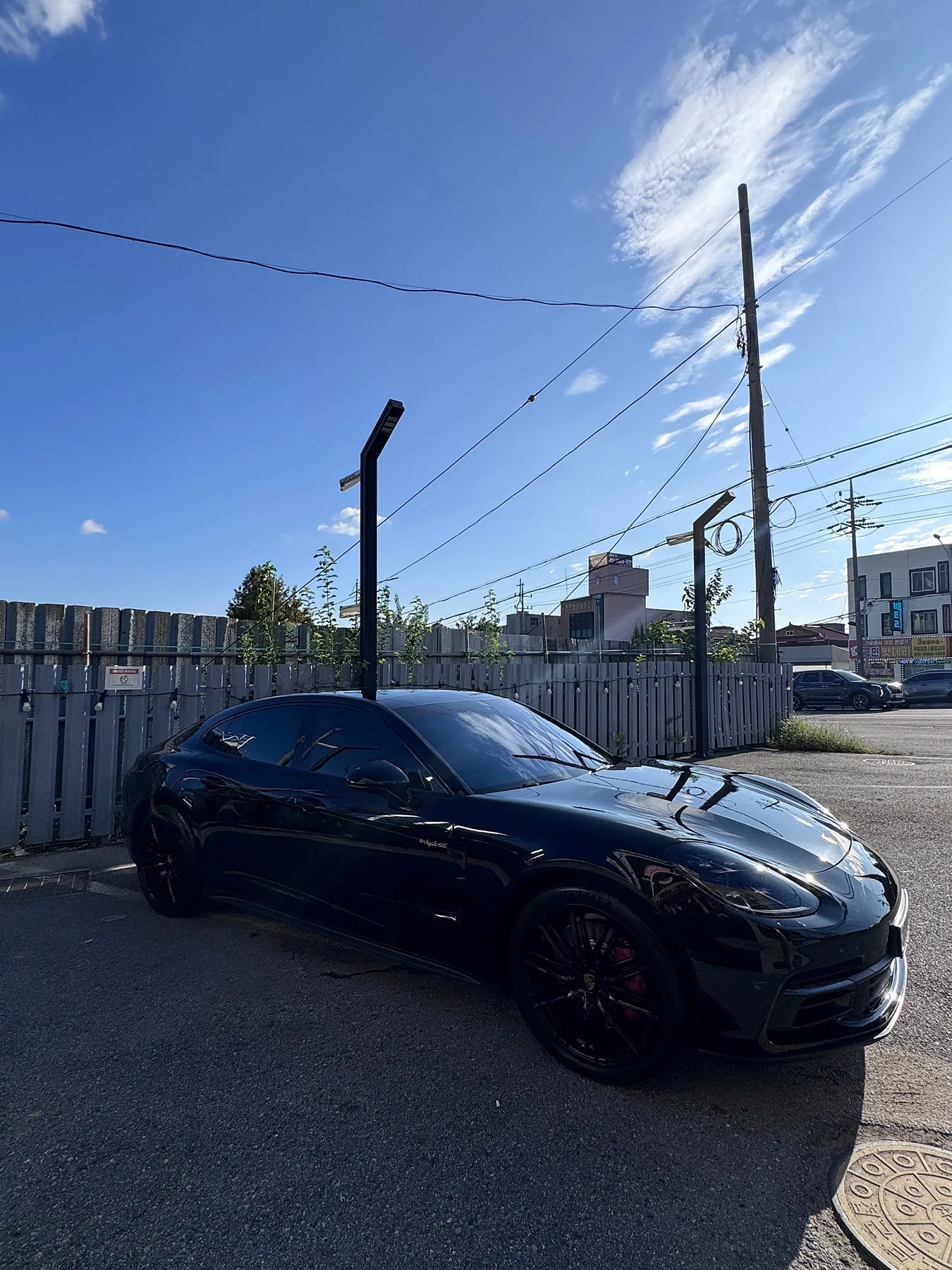 포르쉐 파나메라 4 E-Hybrid 2019 검정색 사진 2