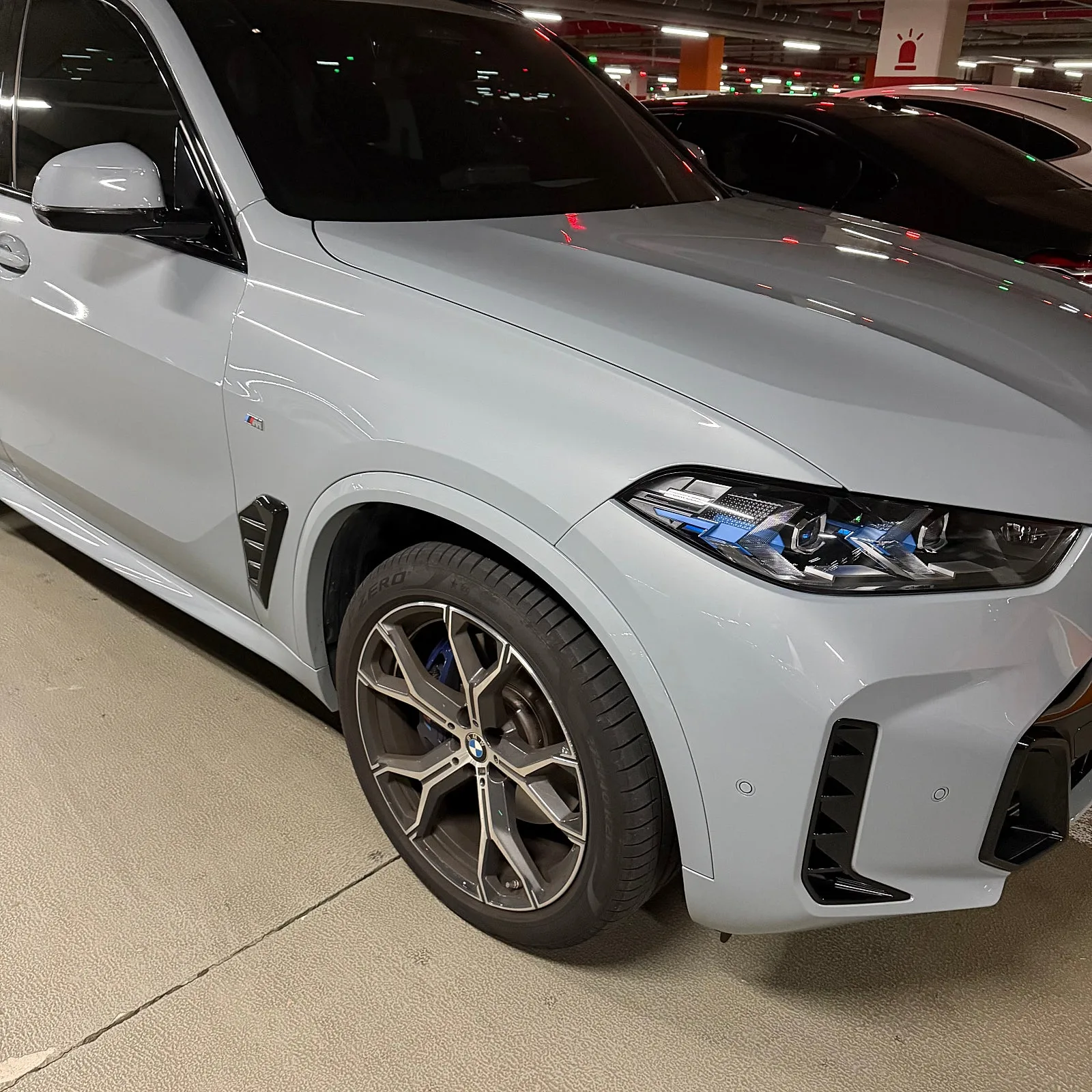 BMW X5 40i 2026 화이트 사진 2