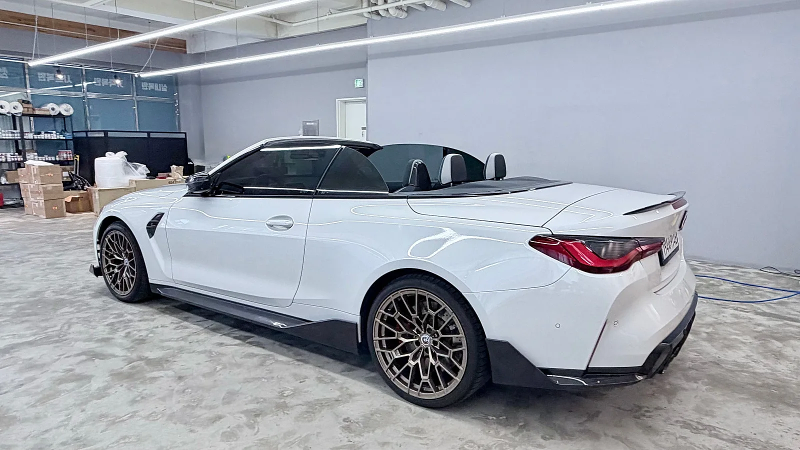 BMW M4 컨버터블 2022 화이트 사진 6