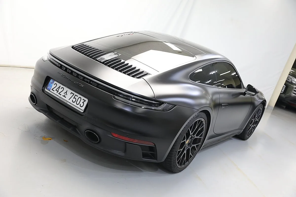 포르쉐 911 카레라 GTS 2025 건메탈 사진 3