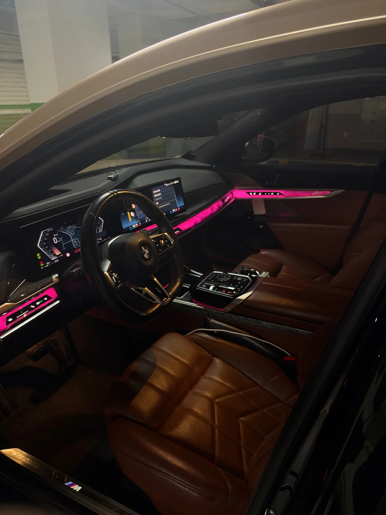 BMW 740i sDrive M Sport 2023 블랙 사진 7