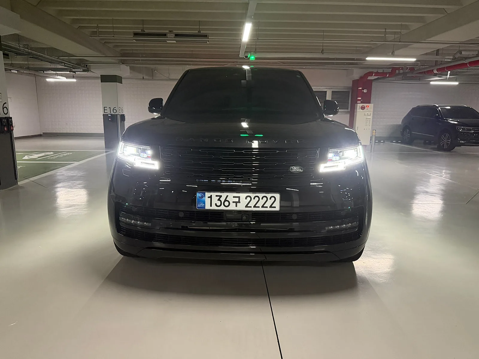 랜드로버 P530LWB 2023 블랙 사진 1