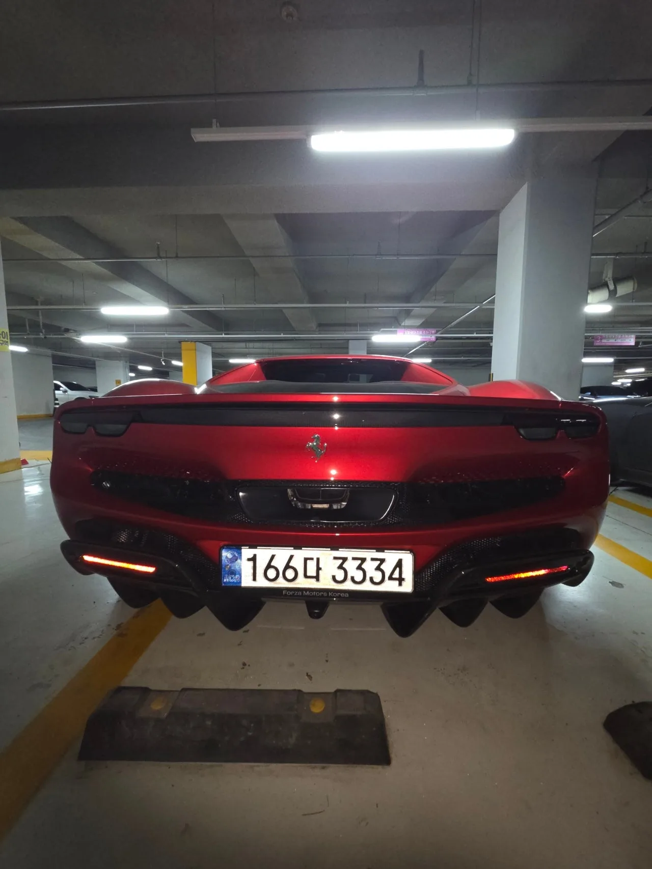 페라리 296GTB 2023 빨강 사진 5