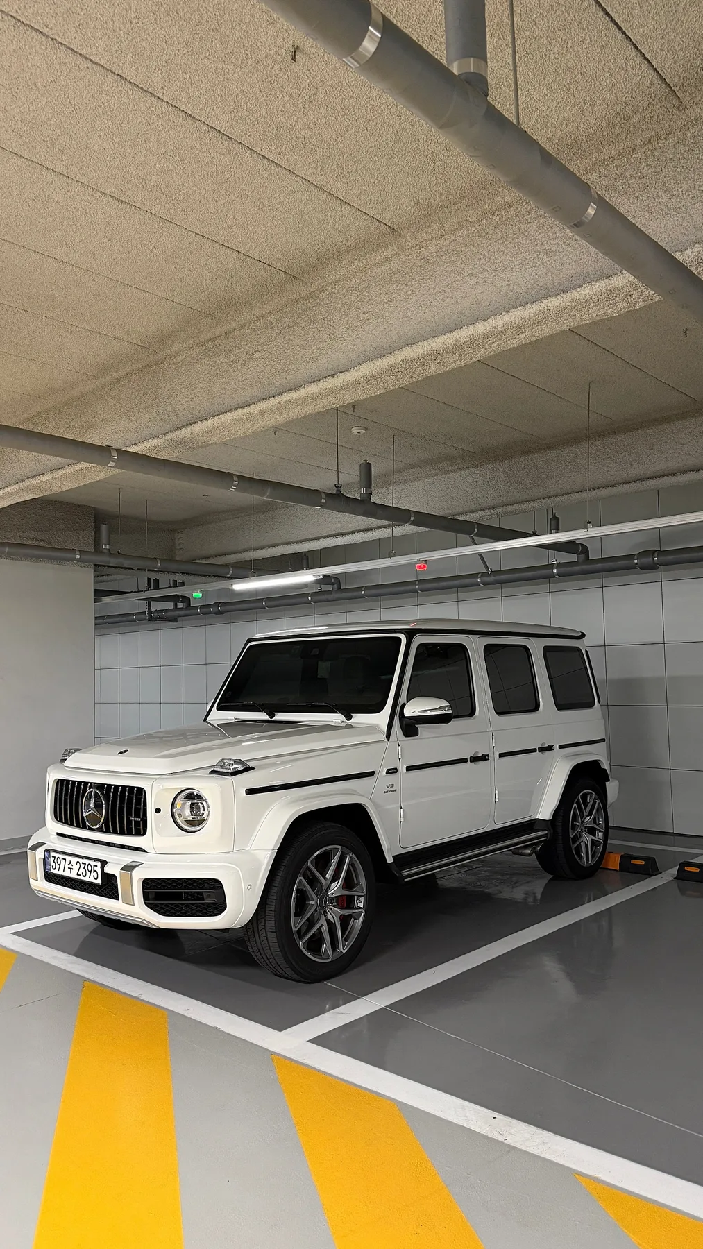 벤츠 메르세데스-벤츠 G63 AMG 2024 흰색 사진 2