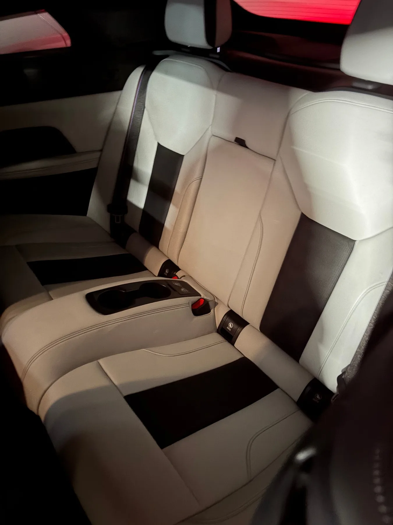 BMW M4 컴페티션 2023 블랙 사진 8