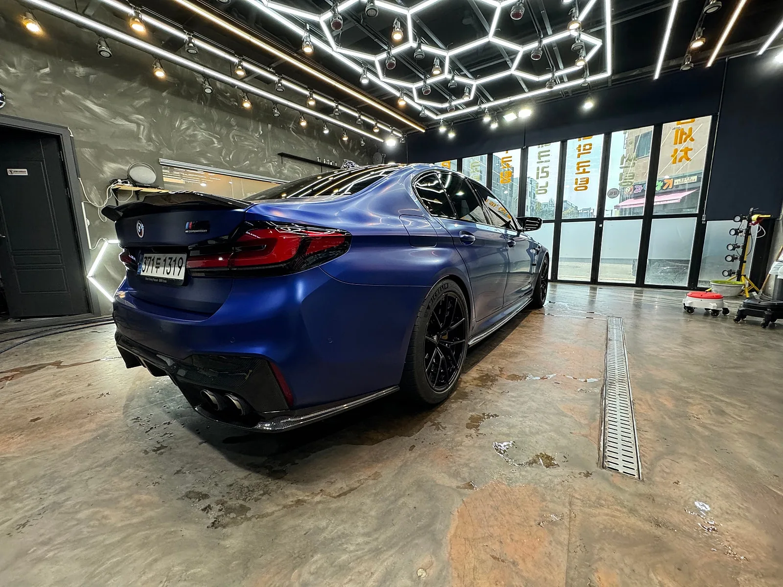 BMW M5 F90 2020 프로즌 마리나블루 무광 사진 5