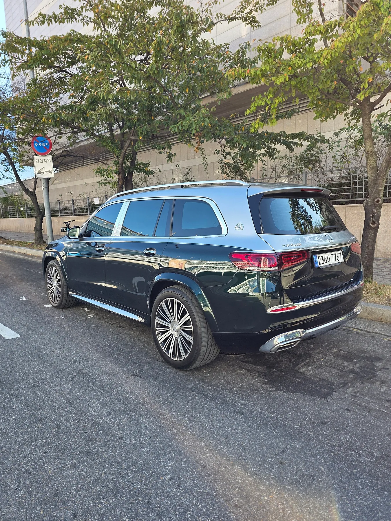 벤츠 GLS600 마이바흐 2022 블랙 사진 5