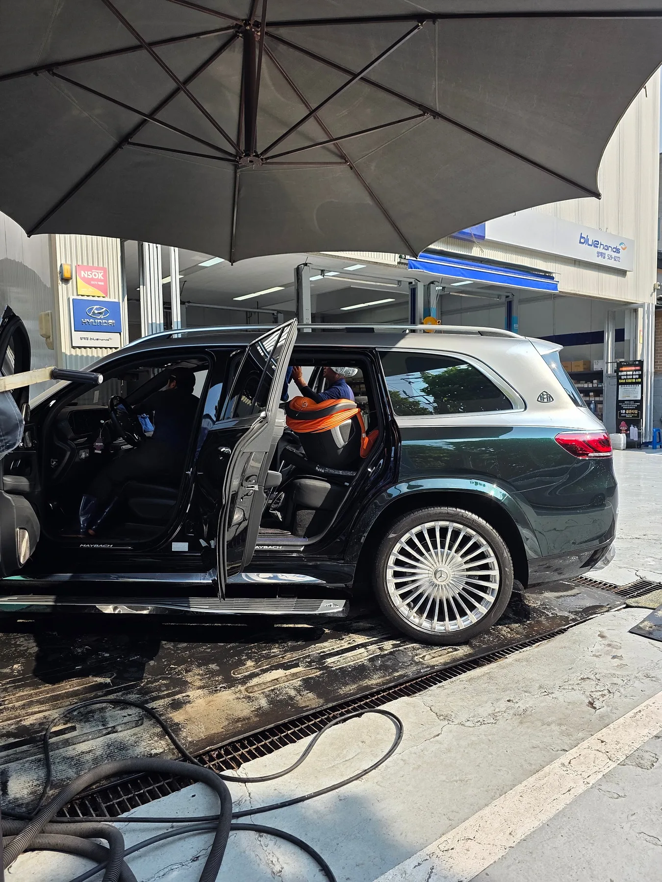 벤츠 GLS600 마이바흐 2022 블랙 사진 8