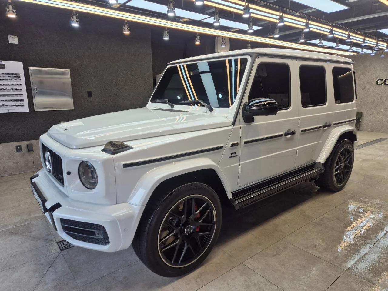 벤츠 지바겐 G63 AMG 2021 2021 화이트 사진 3