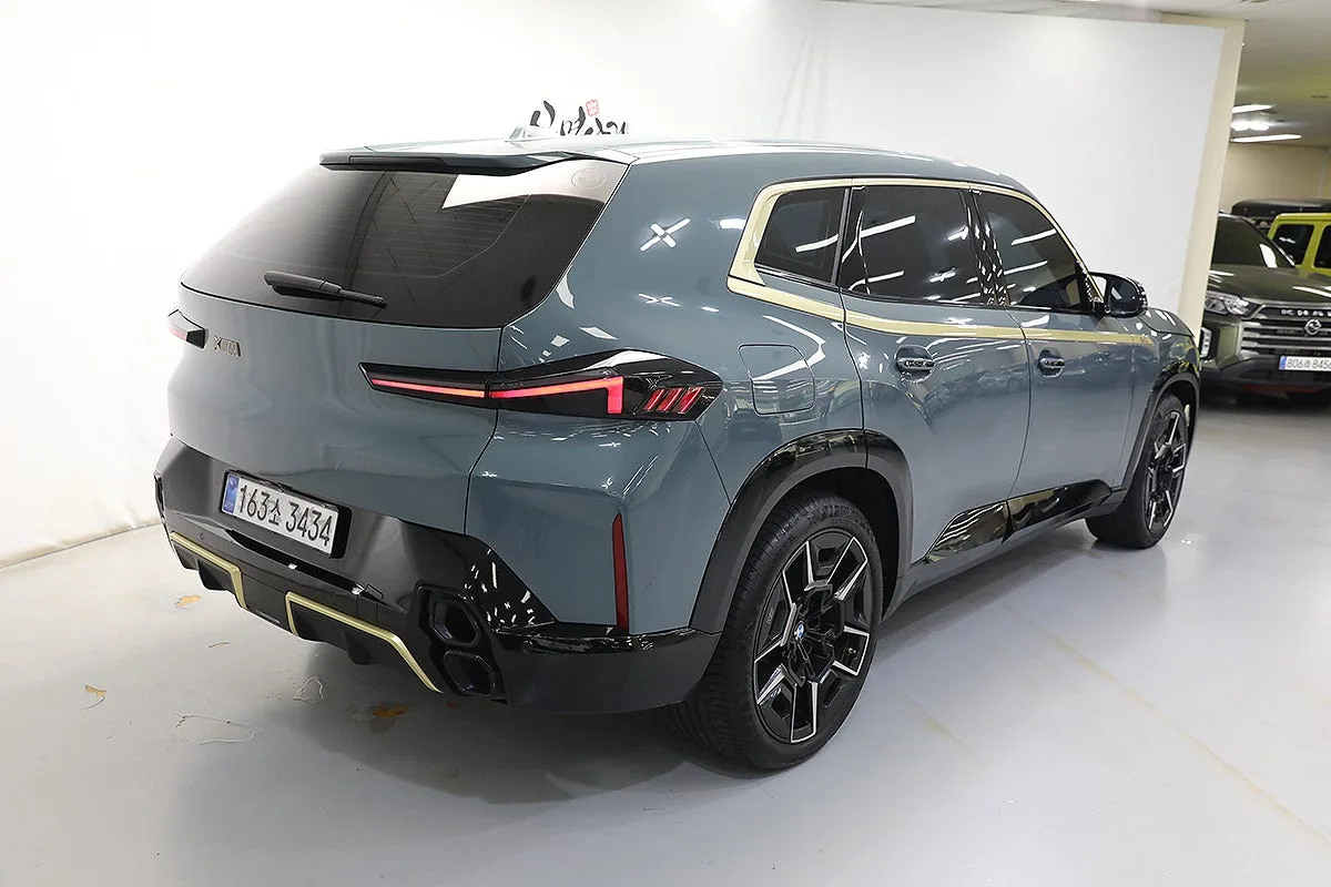 BMW XM 2023 건메탈 사진 5