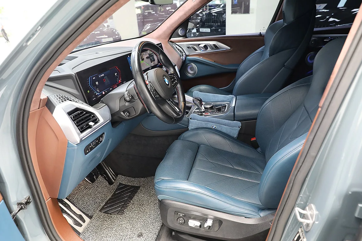 BMW XM 2023 건메탈 사진 7