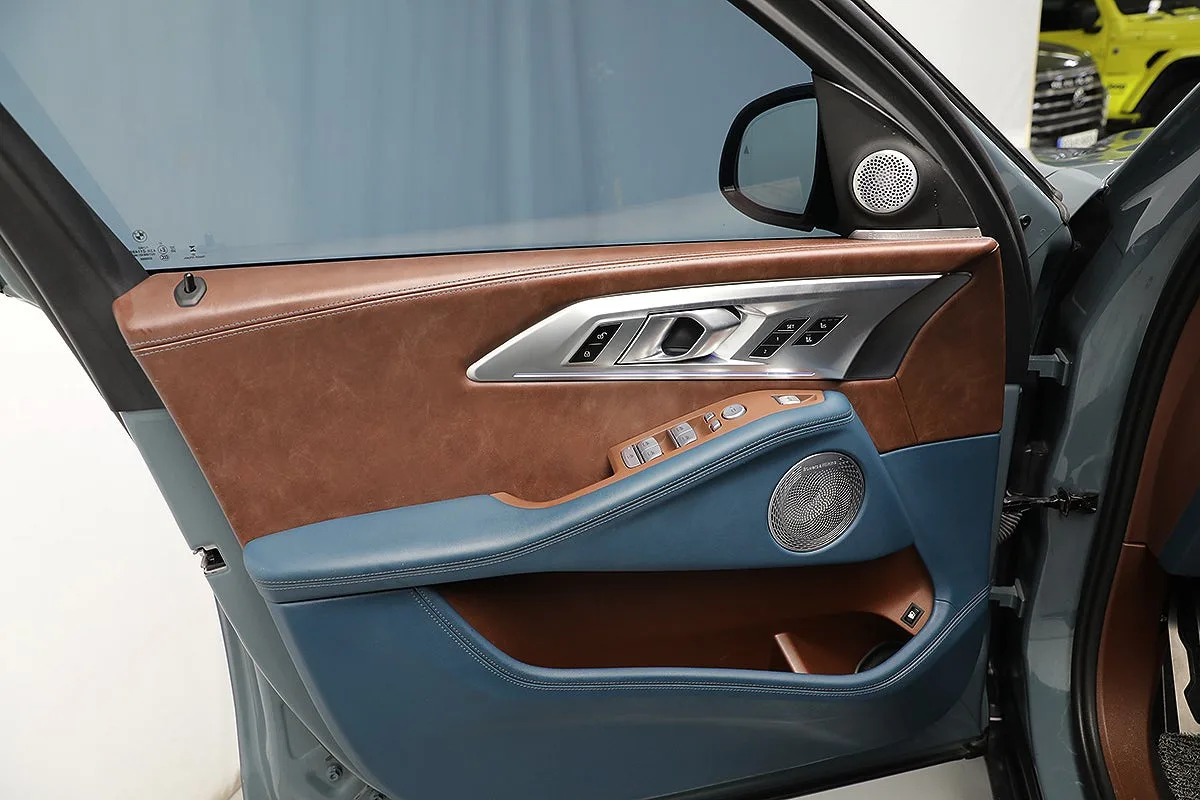 BMW XM 2023 건메탈 사진 8