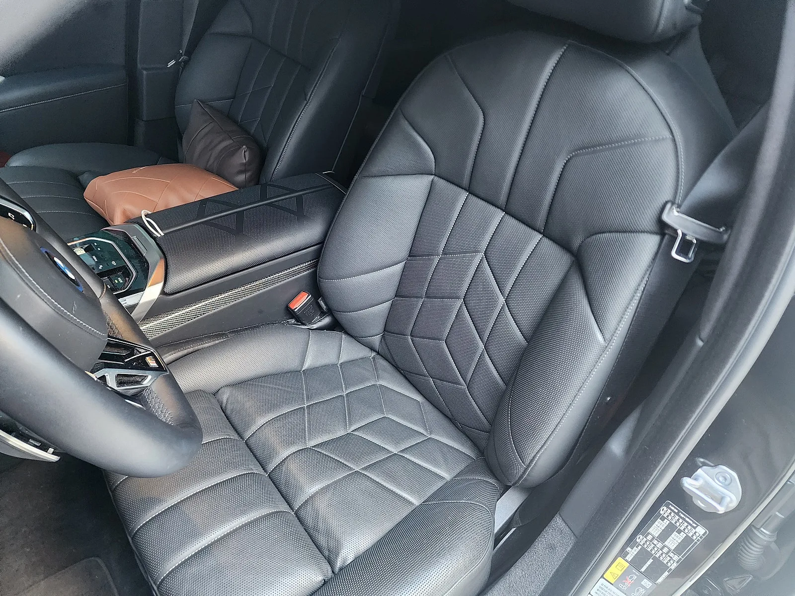 BMW i7 xDrive 60 MSP 2024 투톤(검정) 사진 8