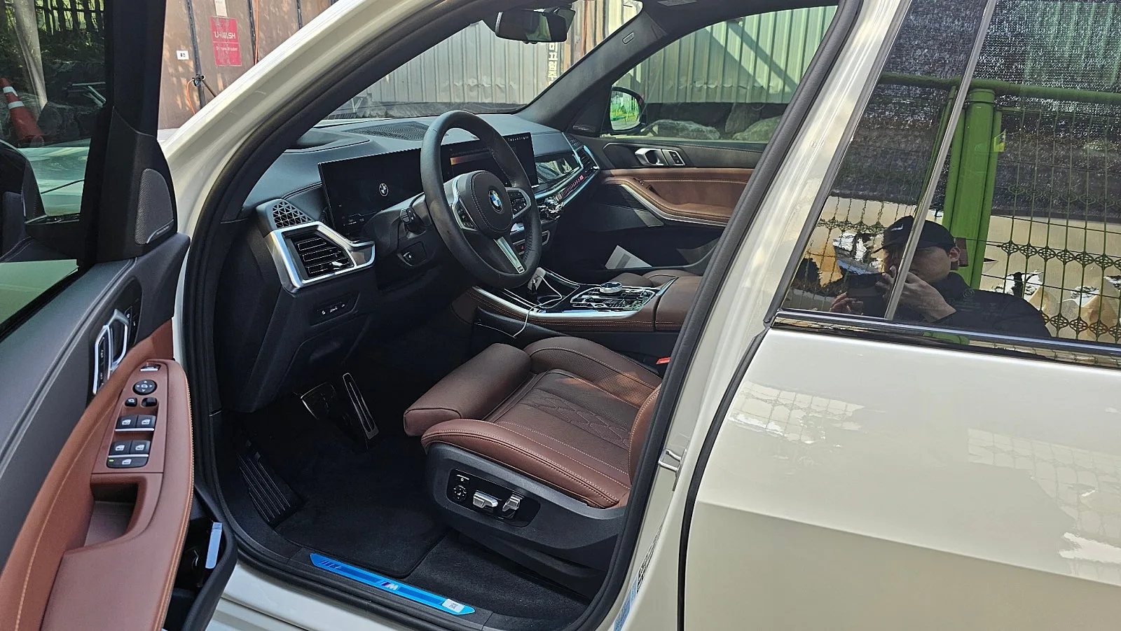 BMW X5 30D 2025 화이트 사진 6