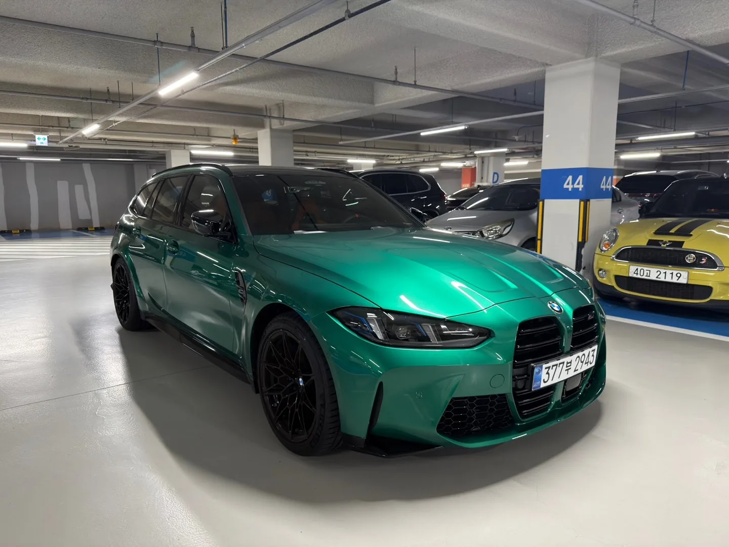 BMW M3 Touring Competition M xDrive 2026 2026 청록 사진 2