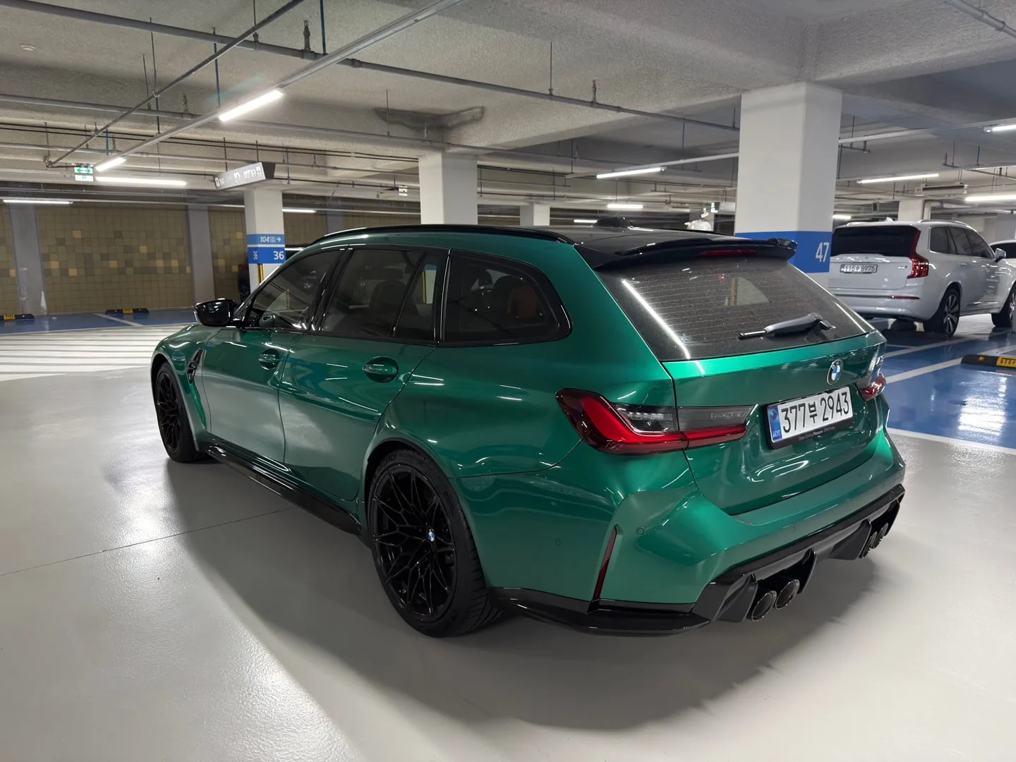 BMW M3 Touring Competition M xDrive 2026 2026 청록 사진 4