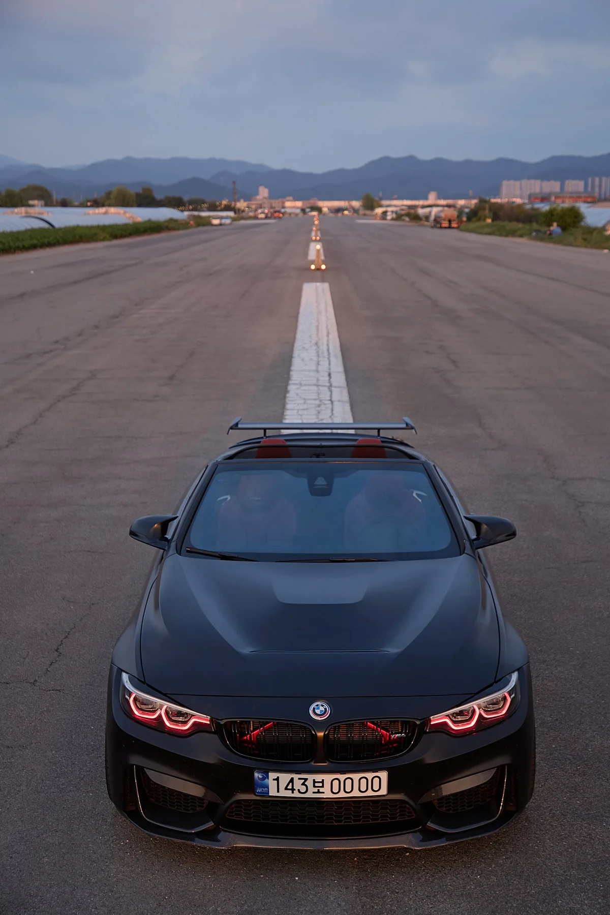 BMW M4 컴페티션 컨버터블 2018 실버 사진 2