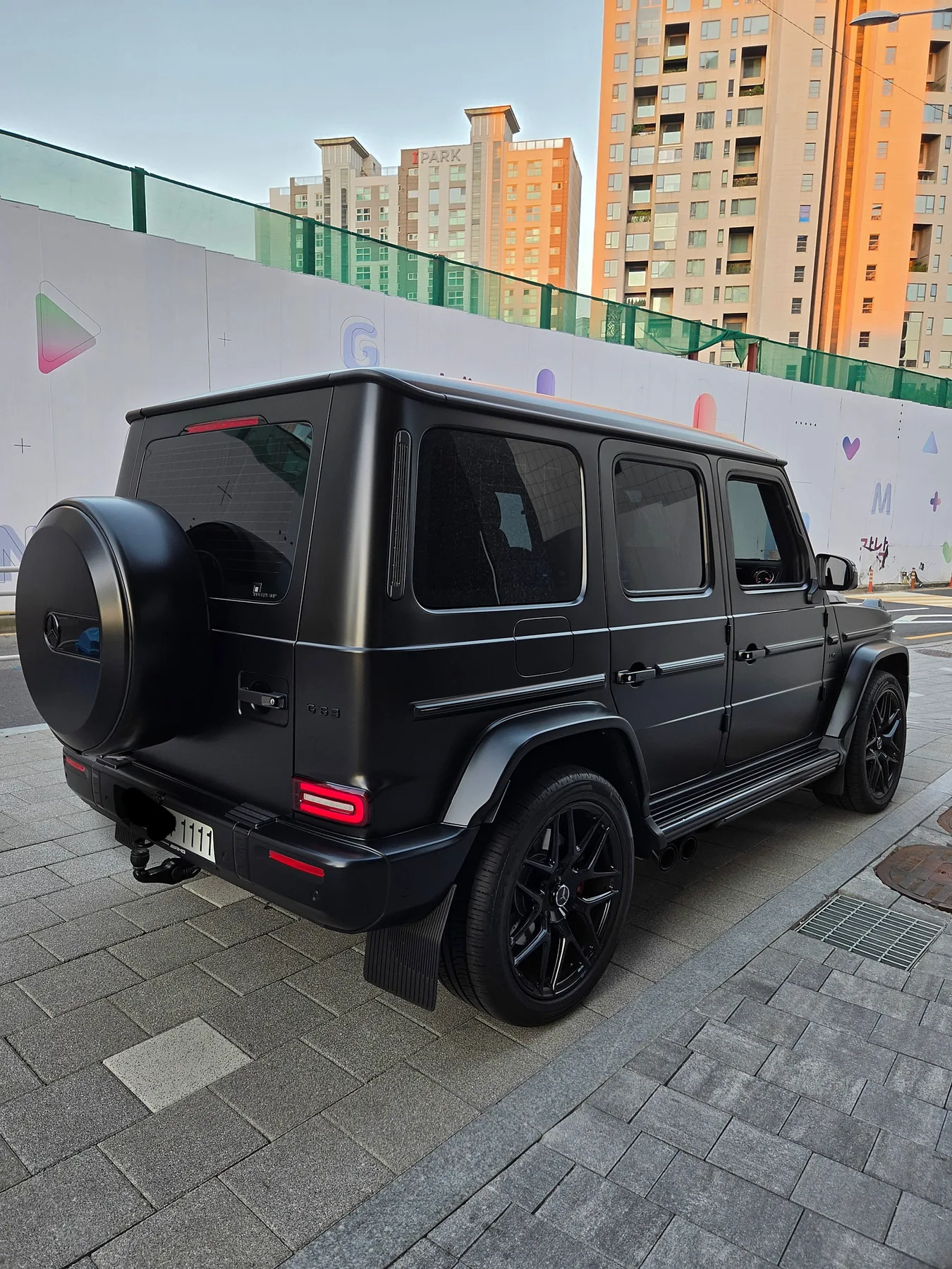 벤츠 G63 AMG 지바겐 2026 블랙 사진 2