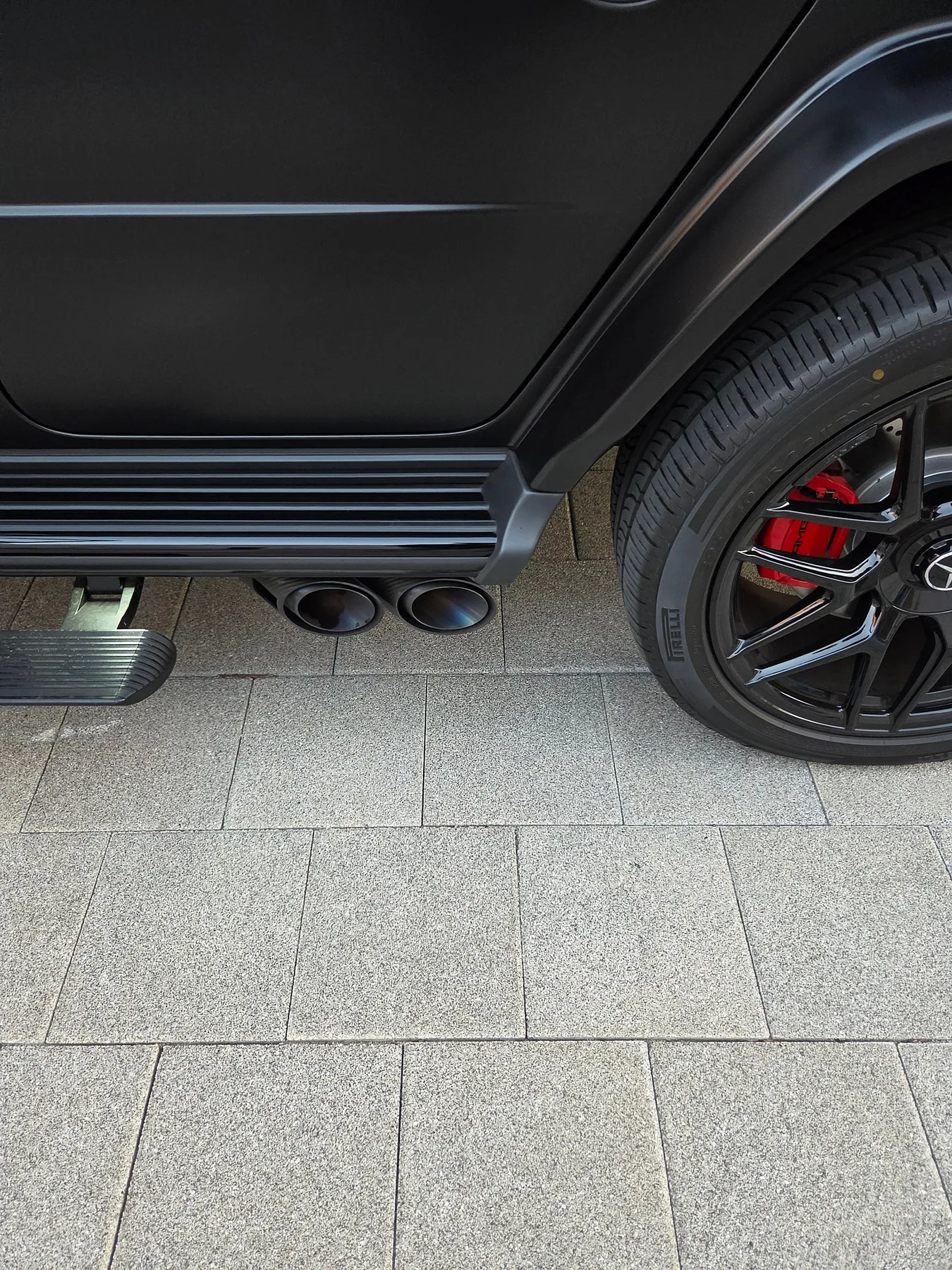 벤츠 G63 AMG 지바겐 2026 블랙 사진 3