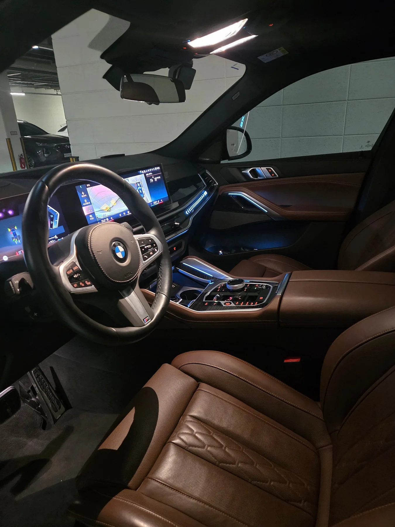 BMW X6 xDrive 40I M스포츠 2024 블랙 사진 5
