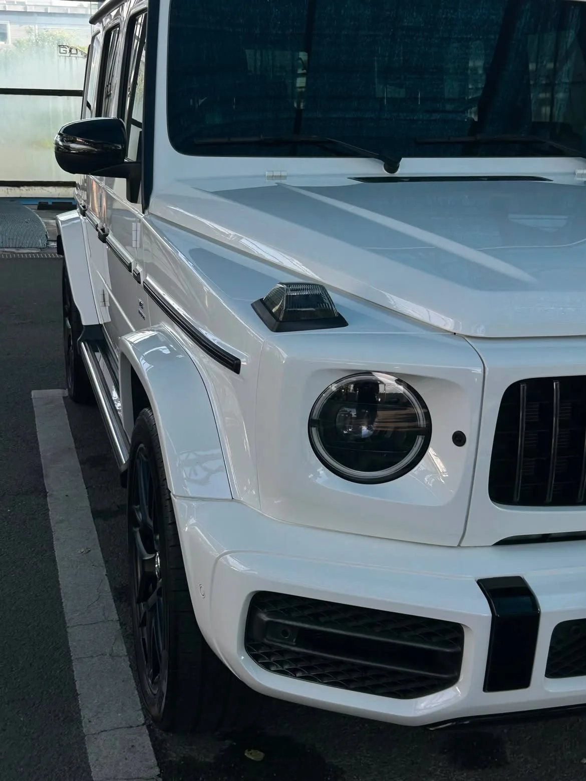 벤츠 G63 AMG 에디션 2022 흰색 사진 4